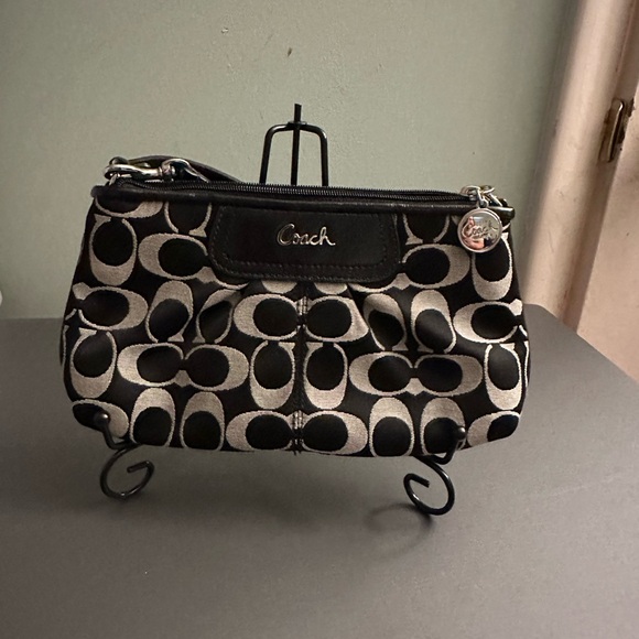 Coach Black Jacquard Wristlet - Picture 1 of 5